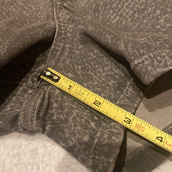 EXPRESS Shortie Super High Rise Size 10 Shorts - Picture 7 of 12